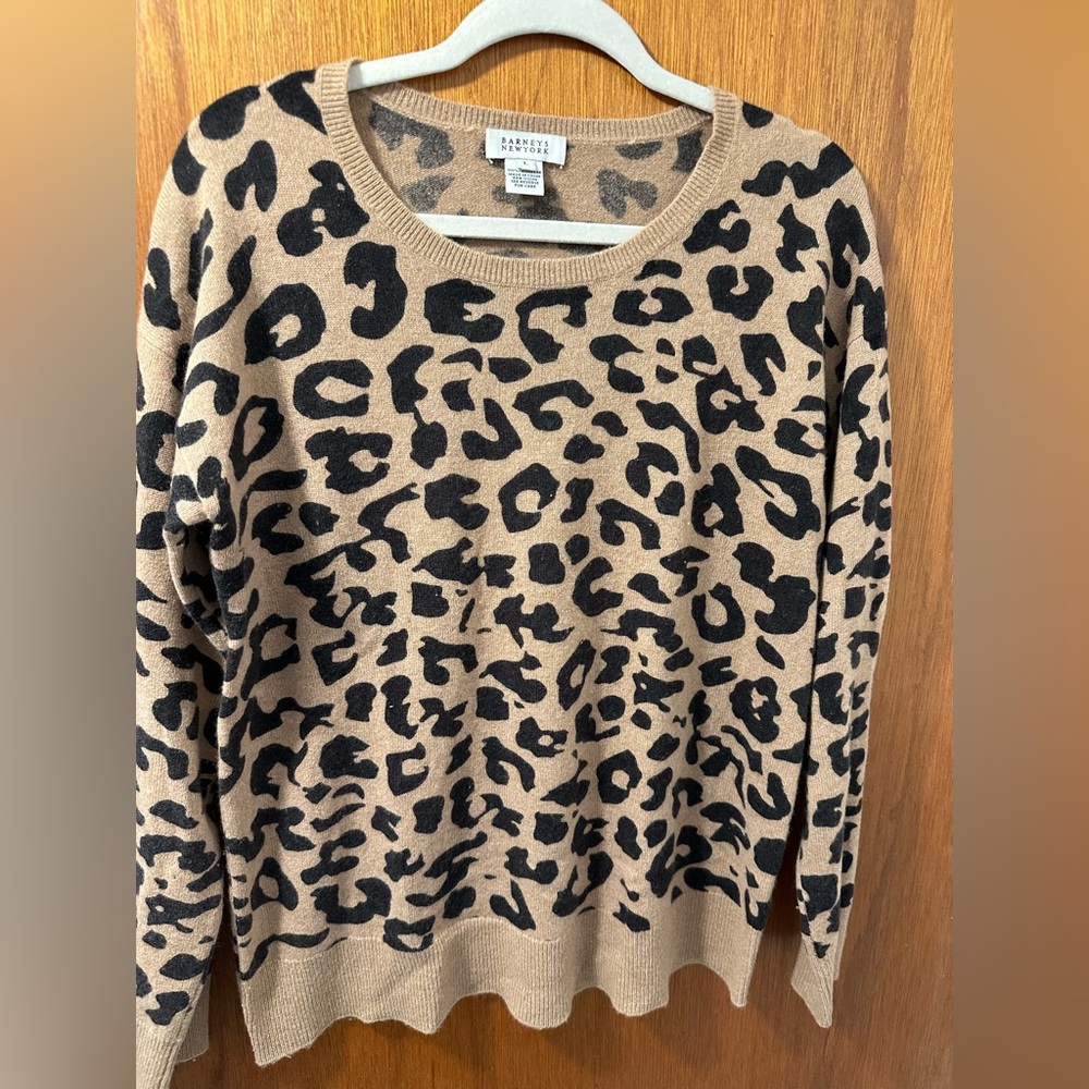 Leopard Print Women's 100% cashmere Sweater